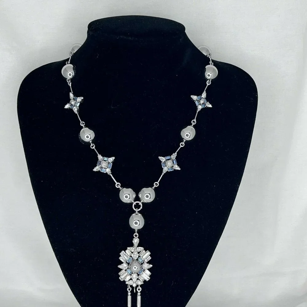 Silver Chrome Blue Crystal Fashion Necklace Never Worn Stunning‎